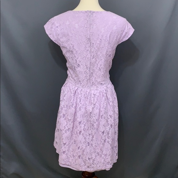 Lilac lace dress - Picture 4 of 5